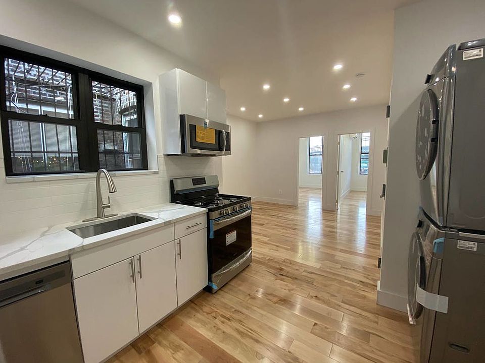 1st image of 496 Marion St Floor 1