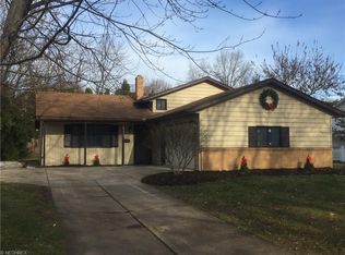 23928 Vincent Dr, North Olmsted, OH