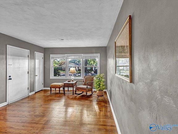 4th image of 1511 Seton Ave SE