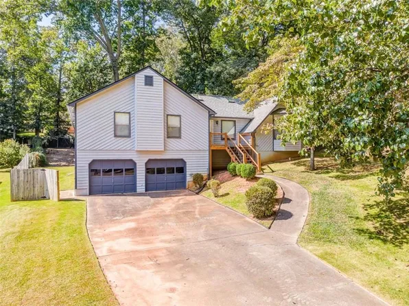 623 Sunshine Trce NW, Acworth, GA 30102