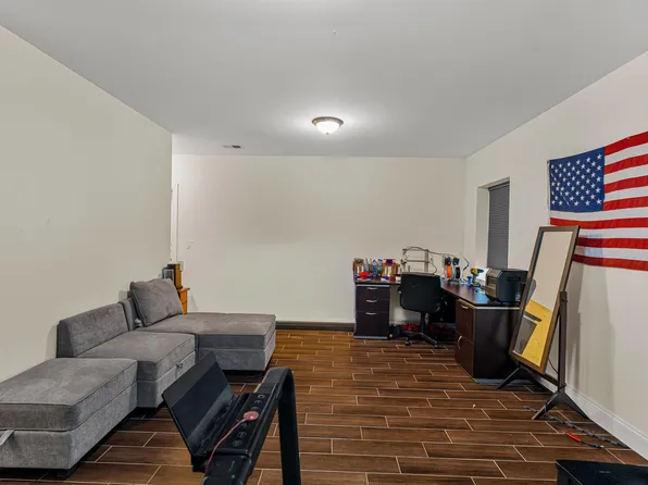 193 Halladay Street image 42 of 49