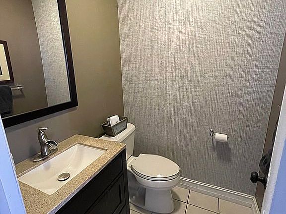 1/2 bath off kitchen 