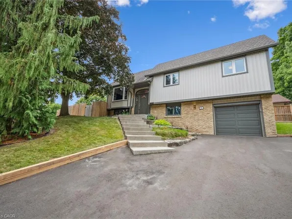 95 Heather Ave, Cambridge, ON N3C 3C1