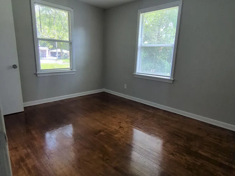 5217 Mays Dr — Photo 10