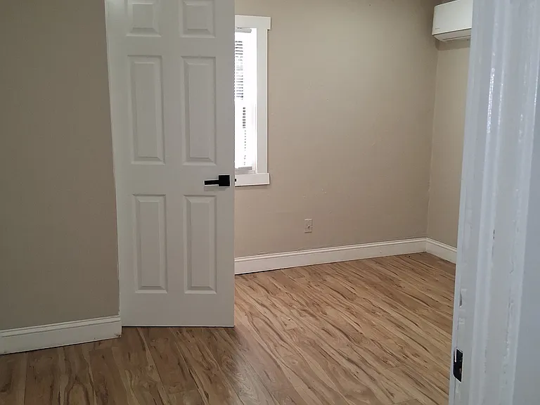 1628 Murchison Rd — Photo 20