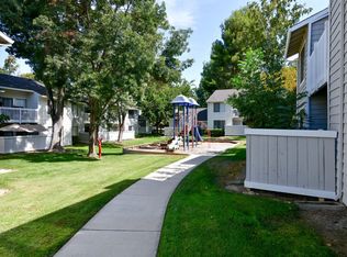 Crossing at Arroyo Trail, Livermore, CA 94551