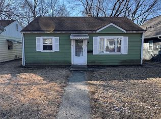 1006 E Behrends Ave, Peoria, IL