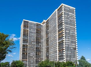 300 Winston Dr APT 702, Cliffside Park, NJ 07010