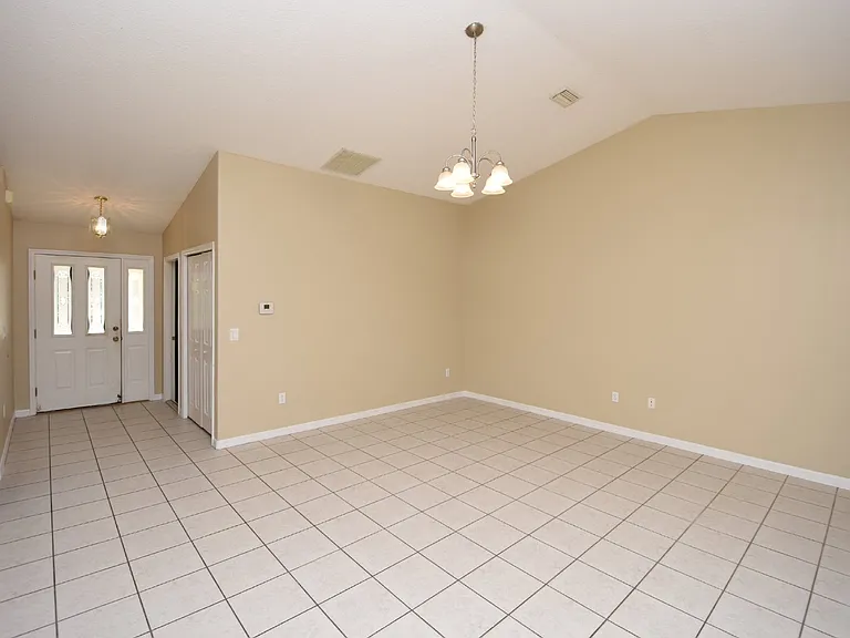 33 Lloyd Trl #B — Photo 3