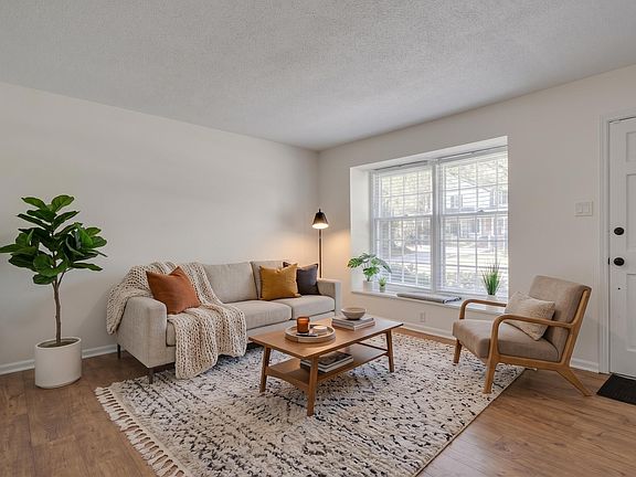 5th image of 4008 Casa St