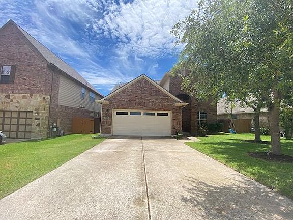 2nd image of 3444 Pine Needle Cir