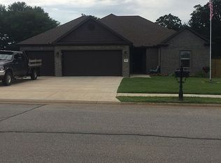 266 E Hayes St, Pea Ridge, AR 72751