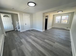 17 Highland Cir #17, Naugatuck, CT 06770