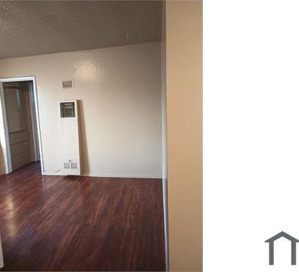 2nd image of 1208 W 103rd St