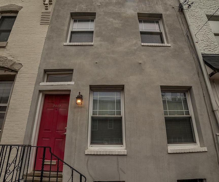 1st image of 2419 Aspen St