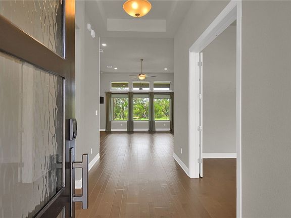 2nd image of 3901 Stanyan Dr