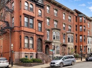 13 Monument St APT 2, Charlestown, MA 02129