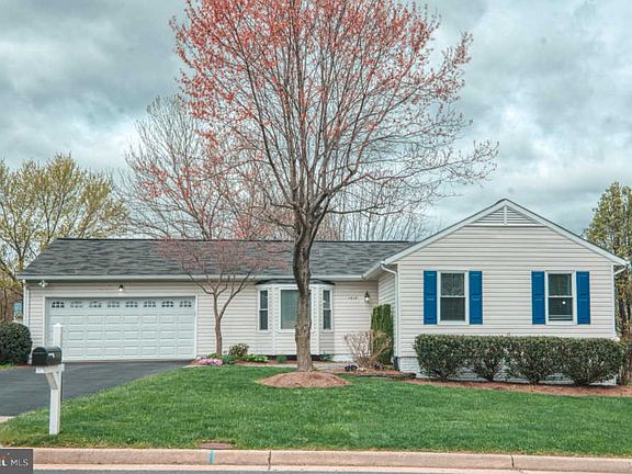 4th image of 1418 Valebrook Ln