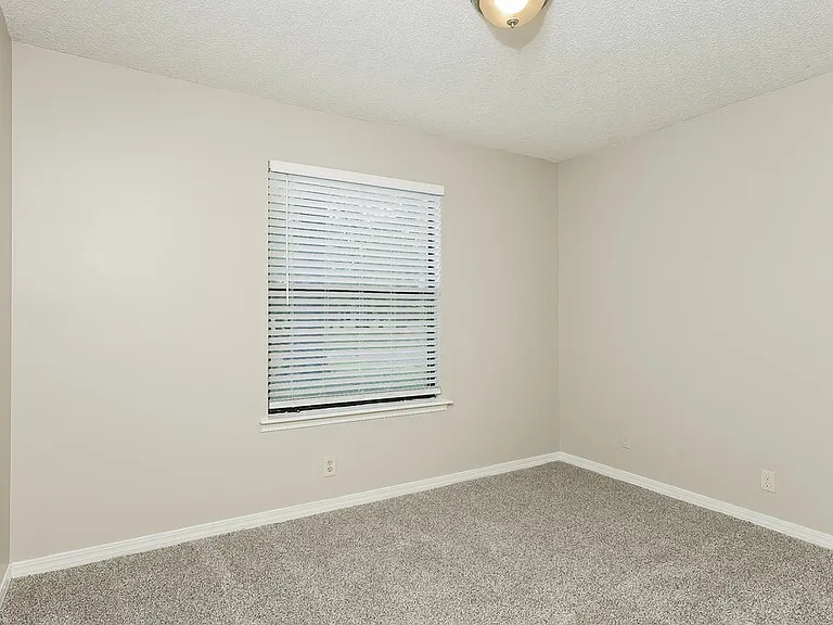 8315 Crosswind Rd — Photo 13