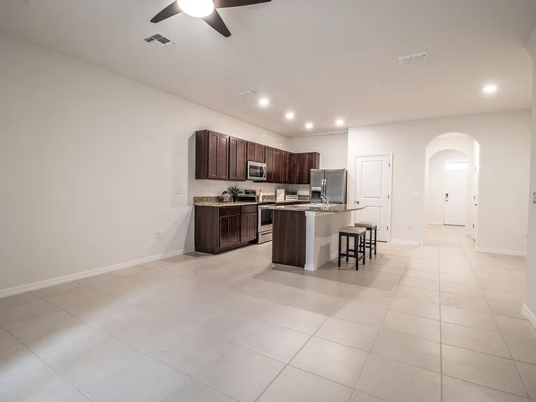 3333 Pleasant Willow Ct — Photo 8