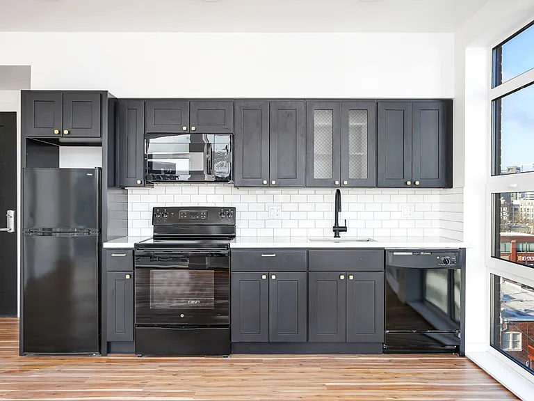 Woodworth Apartments | Vibrant & Luxurious Living in Capitol Hill — Photo 31
