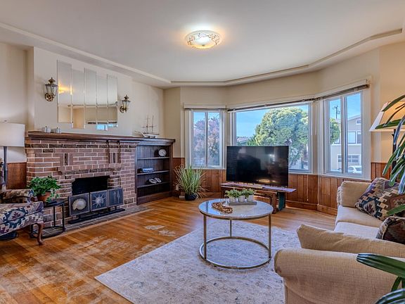 4th image of 240 Santa Rosa Ave