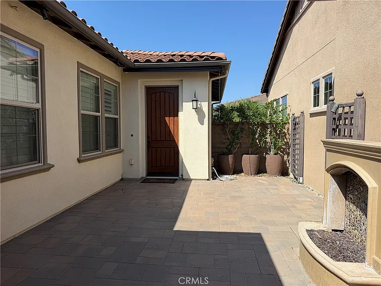 29 Galan St — Photo 3