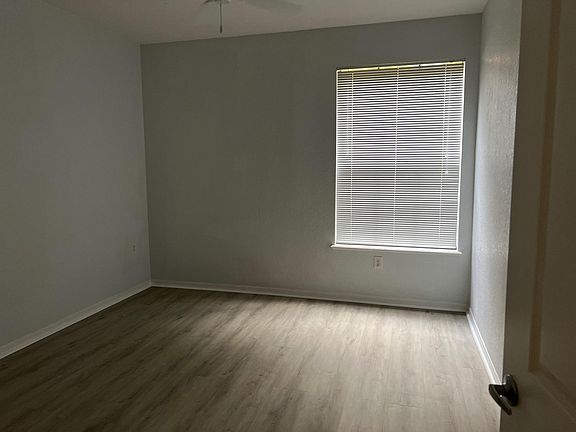 5th image of 6171 Metrowest Blvd Unit 102