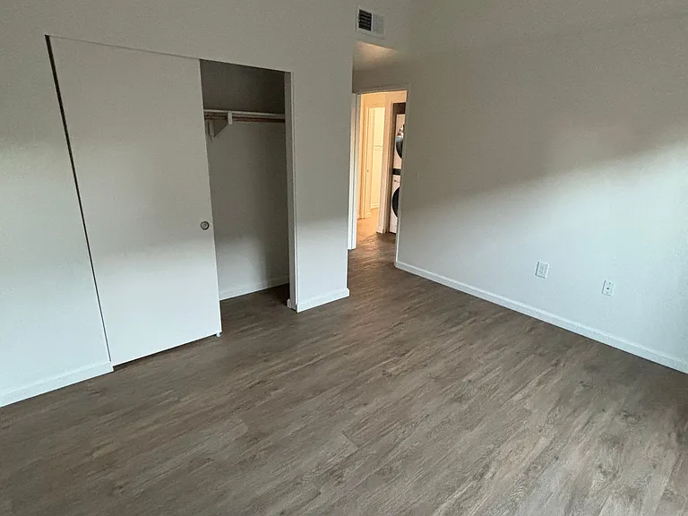 838 N Palm Ave #A-102 — Photo 16