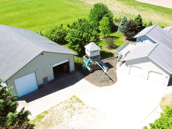 2861 W Polk Rd, Hart, MI 49420