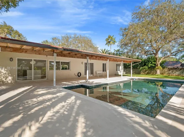 8420 SW 179th St, Palmetto Bay, FL 33157