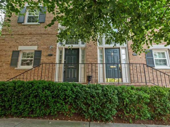 1009 N Pitt St, Alexandria, VA 22314