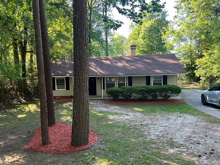 182 Chartwell Rd — Photo 11