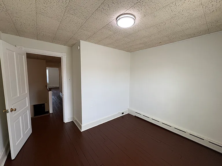 224 Charles St — Photo 9