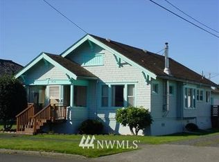 414 E St, Cosmopolis, WA 98537