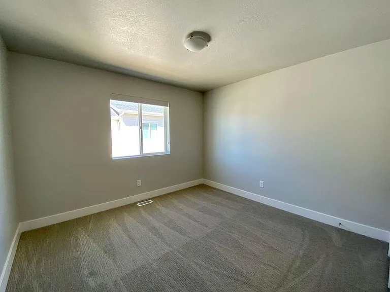 2664 S 2250 W #204 — Photo 13