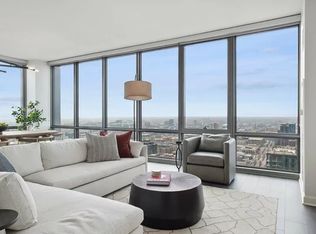 164 N Peoria St #4006, Chicago, IL 60607
