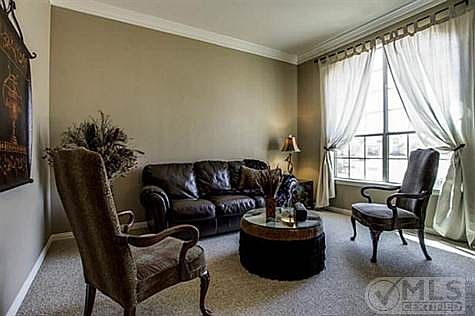 5th image of 1100 Cove Meadow Ct