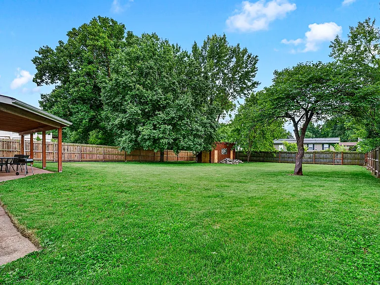 630 Lamplight Ln — Photo 54