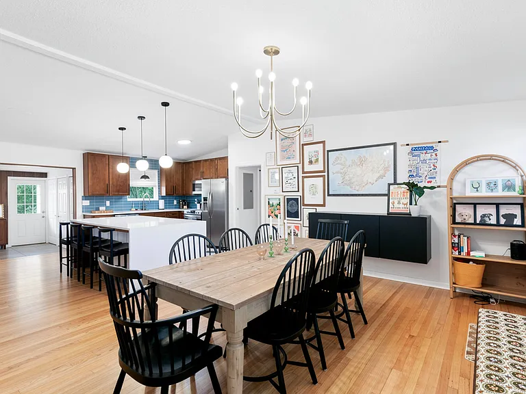 Sweet Briar Ln — Photo 3