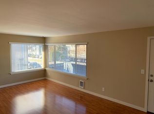1417 NW 63rd St APT 2, Seattle, WA 98107