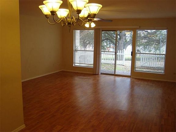 2nd image of 1818 S Lakeshore Blvd APT 6