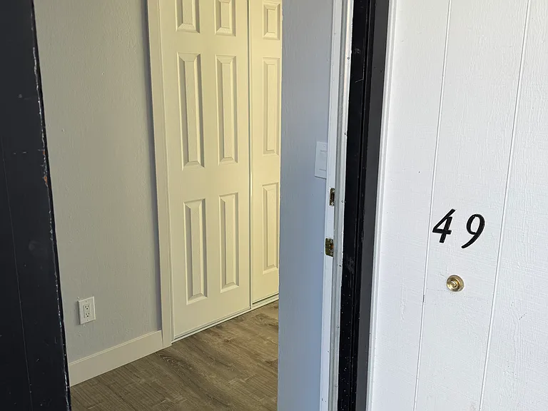 Silicon Valley Apartments — Photo 38