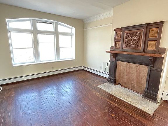 5th image of 162 Montgomery St Floor 2