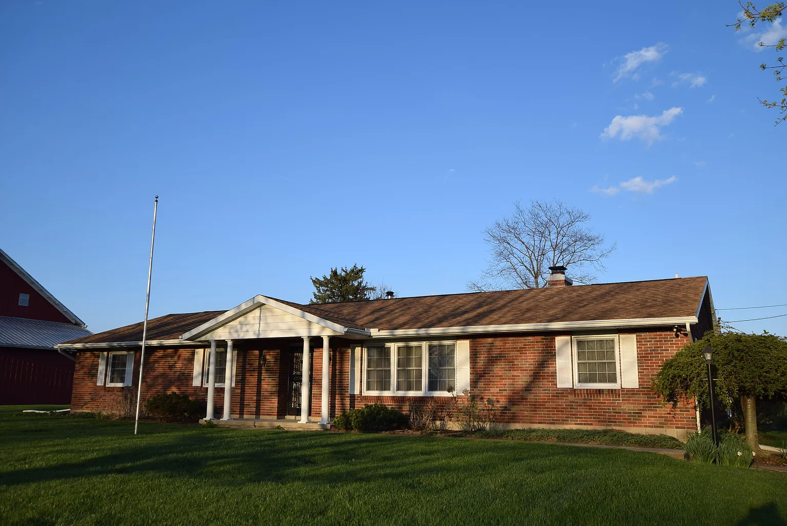 2126 Liberty Rd photo 1