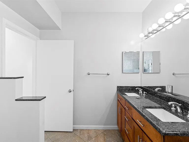 15250 SW 49th Ct — Photo 21