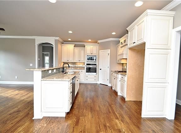 4th image of 548 Piccadilly Dr Lot 43