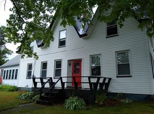 53 Mountain St, Island Pond, VT 05846