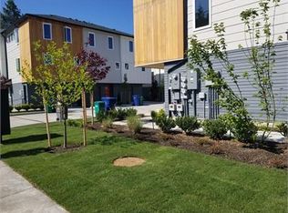 1823 SW 96th Ln, Seattle, WA 98106