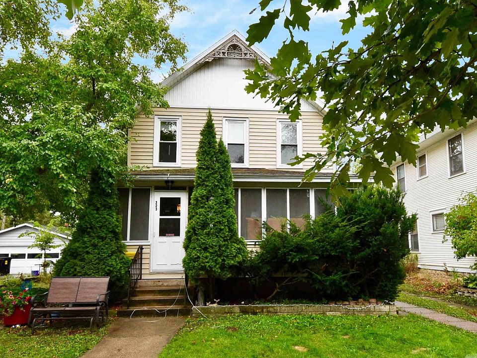 1st image of 323 W King St